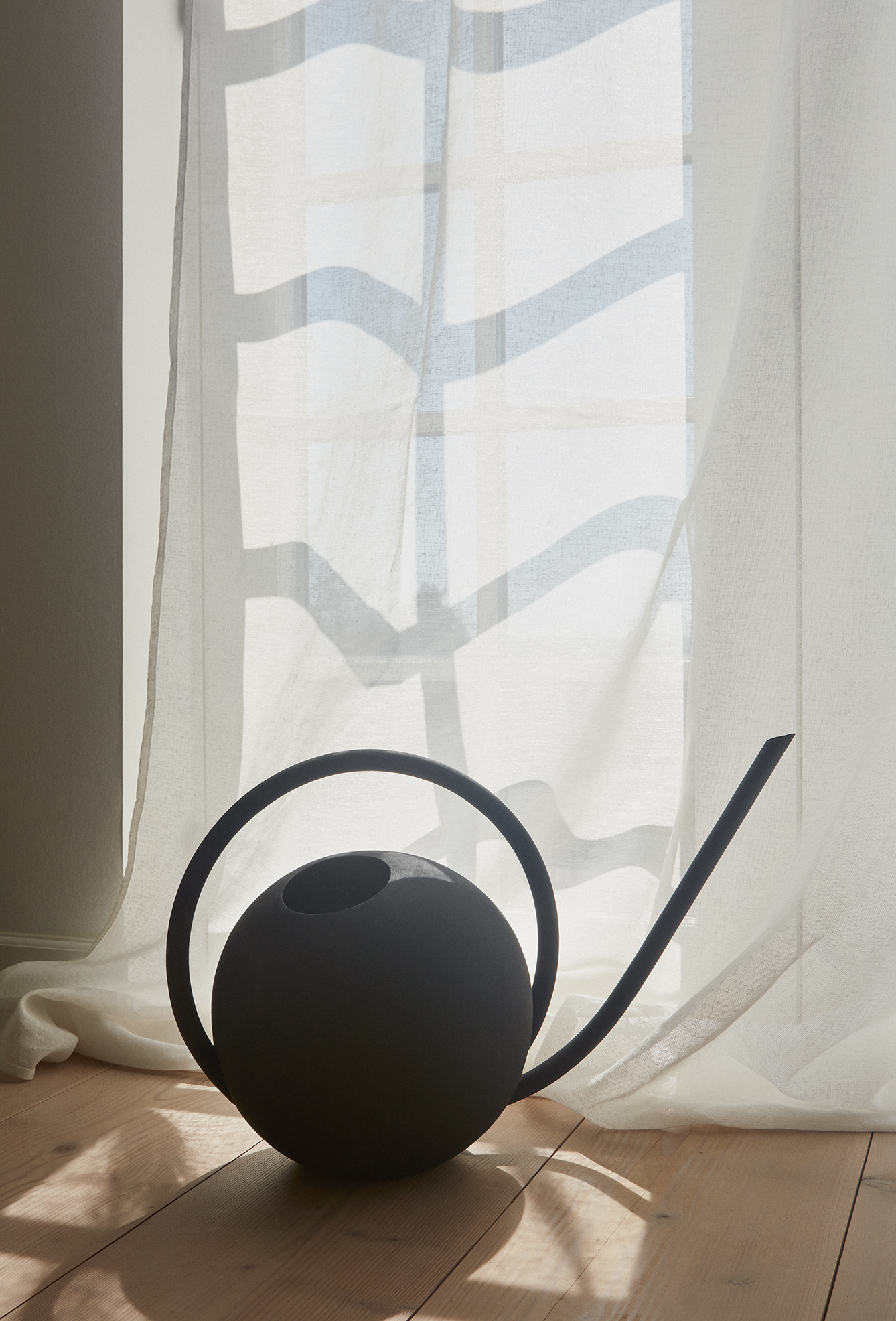 GLOBE watering can GLOBE watering can